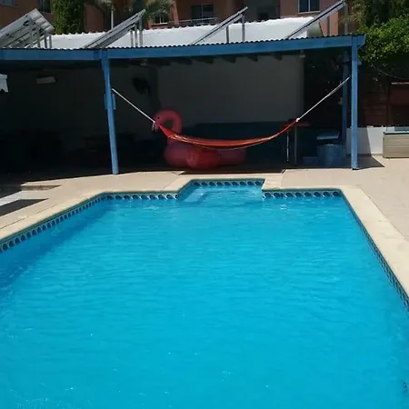 Alekas Pool And Garden Casa de Férias