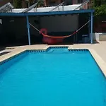Alekas Pool And Garden Prázdninový dům