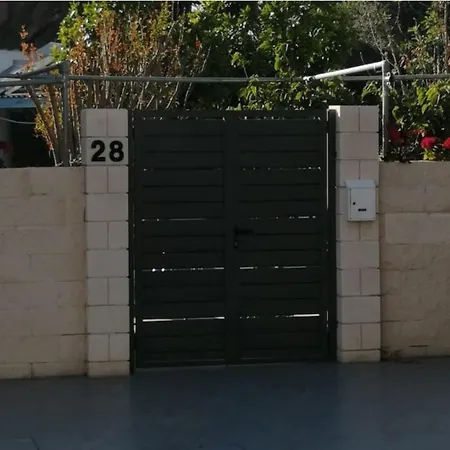 Prázdninový dům Alekas Pool And Garden