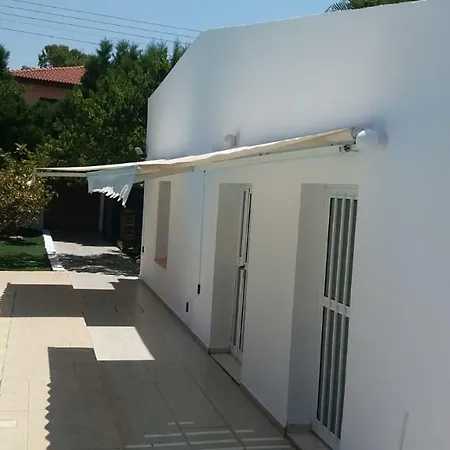 Alekas Pool And Garden Nyaraló