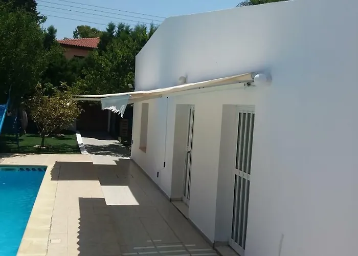 Alekas Pool And Garden Prázdninový dům