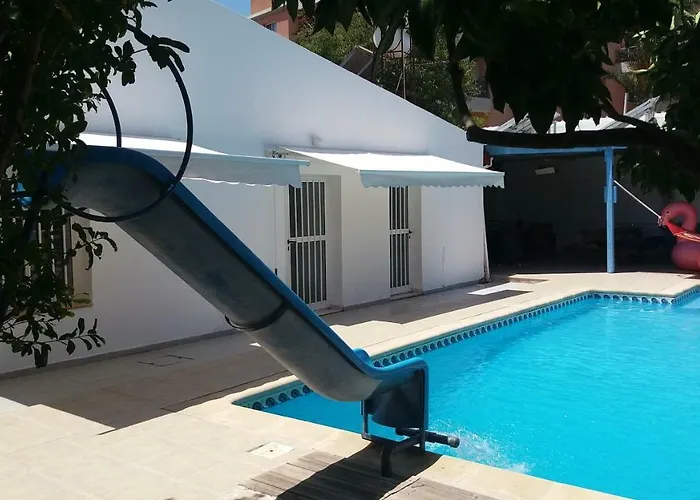 Feriehus Alekas Pool And Garden Paphos