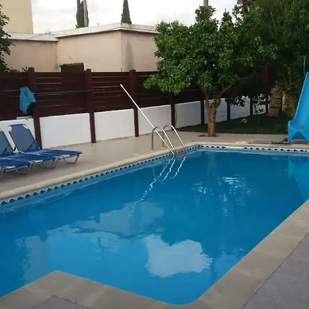Alekas Pool And Garden Сasa de vacaciones *
